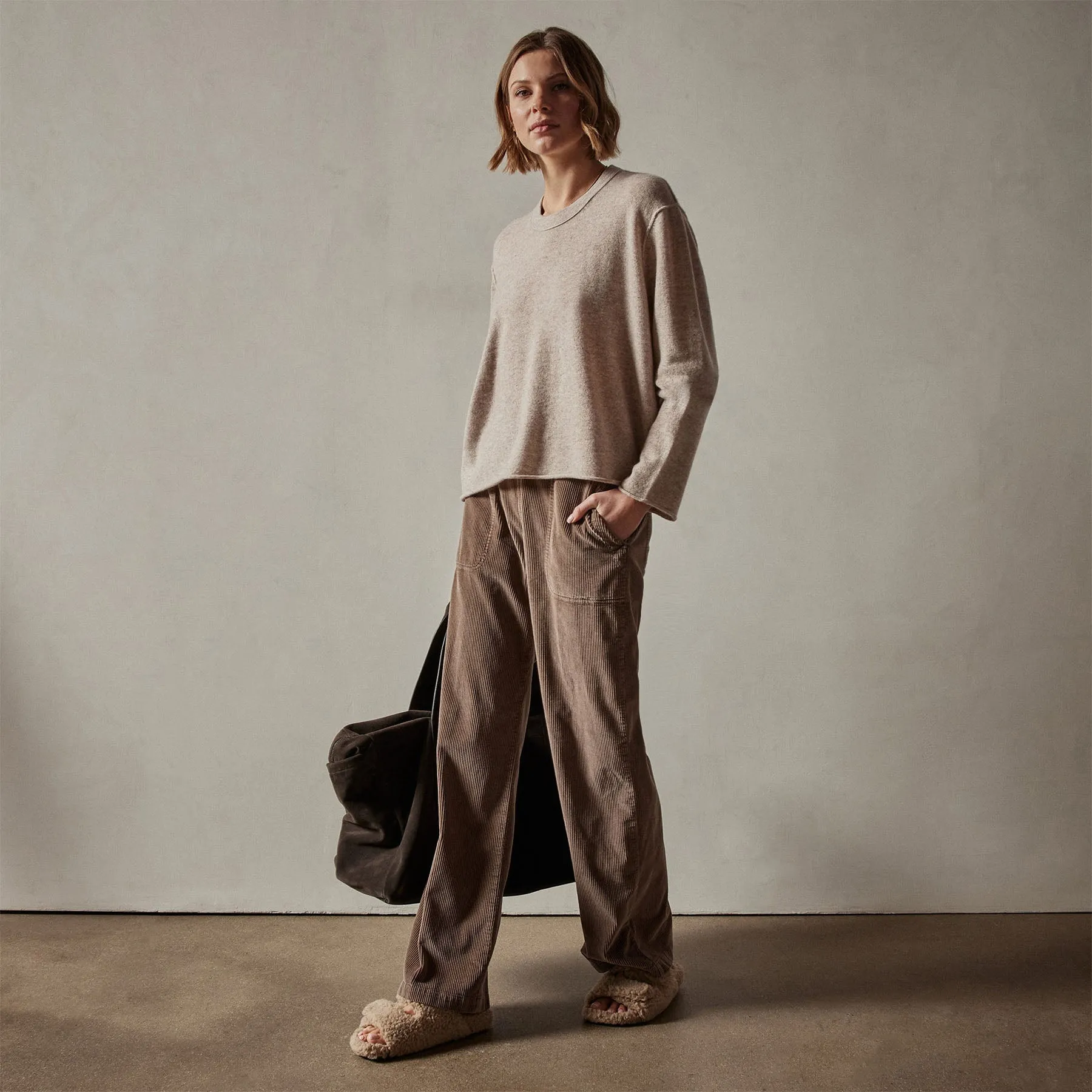 Cashmere Boxy Crew - Stone