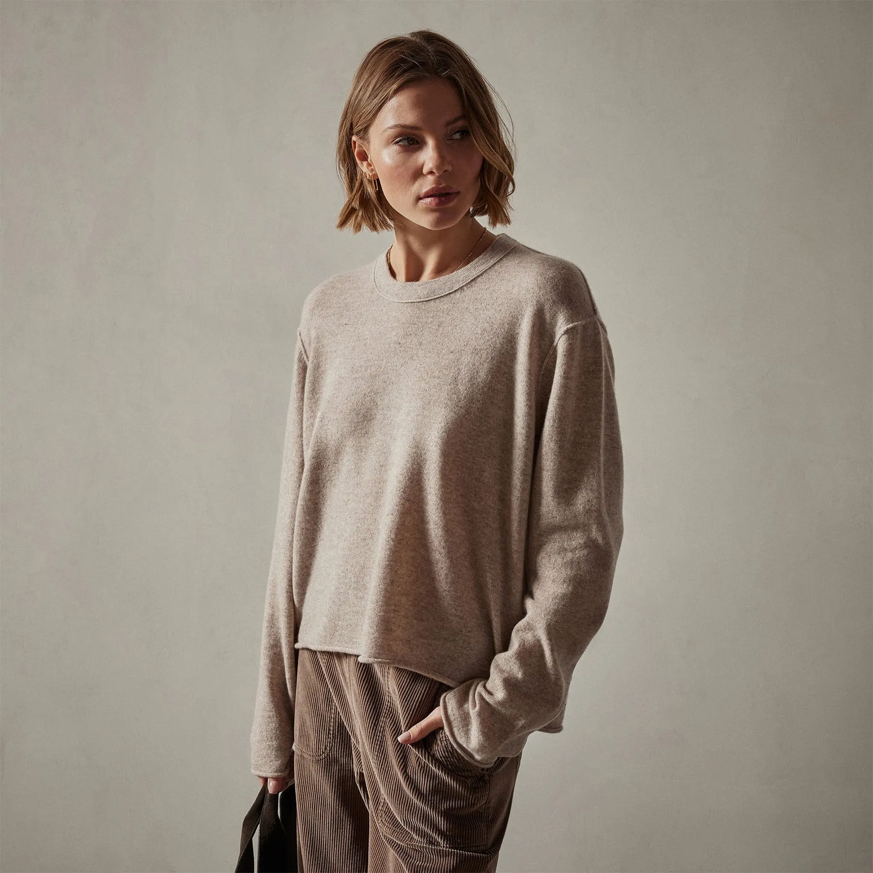 Cashmere Boxy Crew - Stone