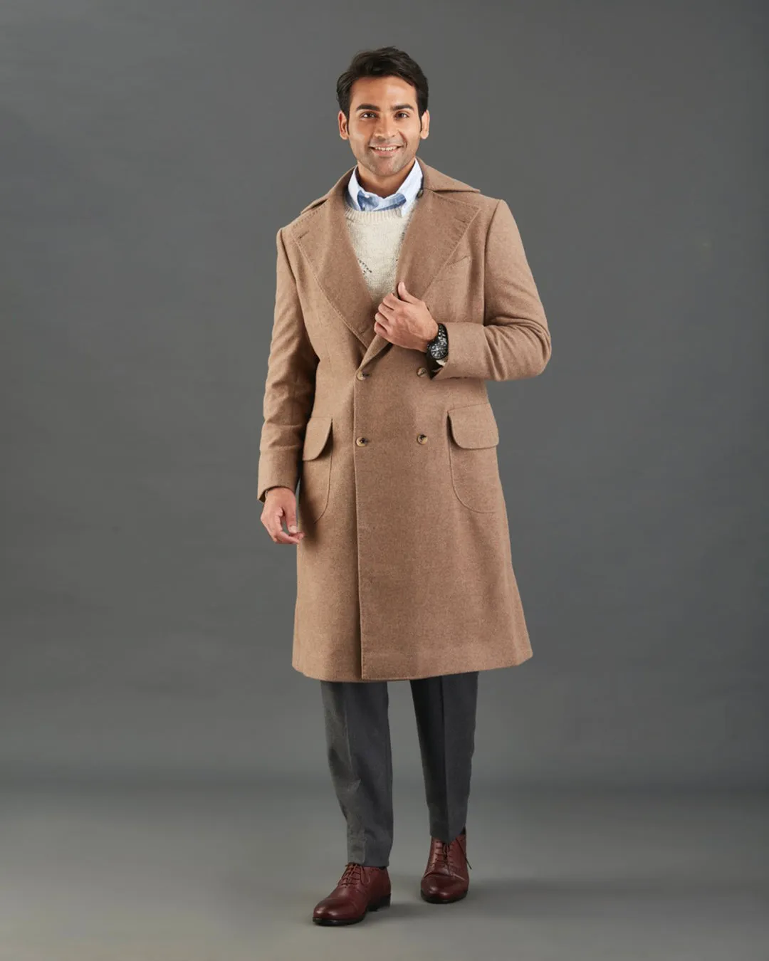 Drago 5% Cashmere 95% Wool: Fawn Flannel Over Coat