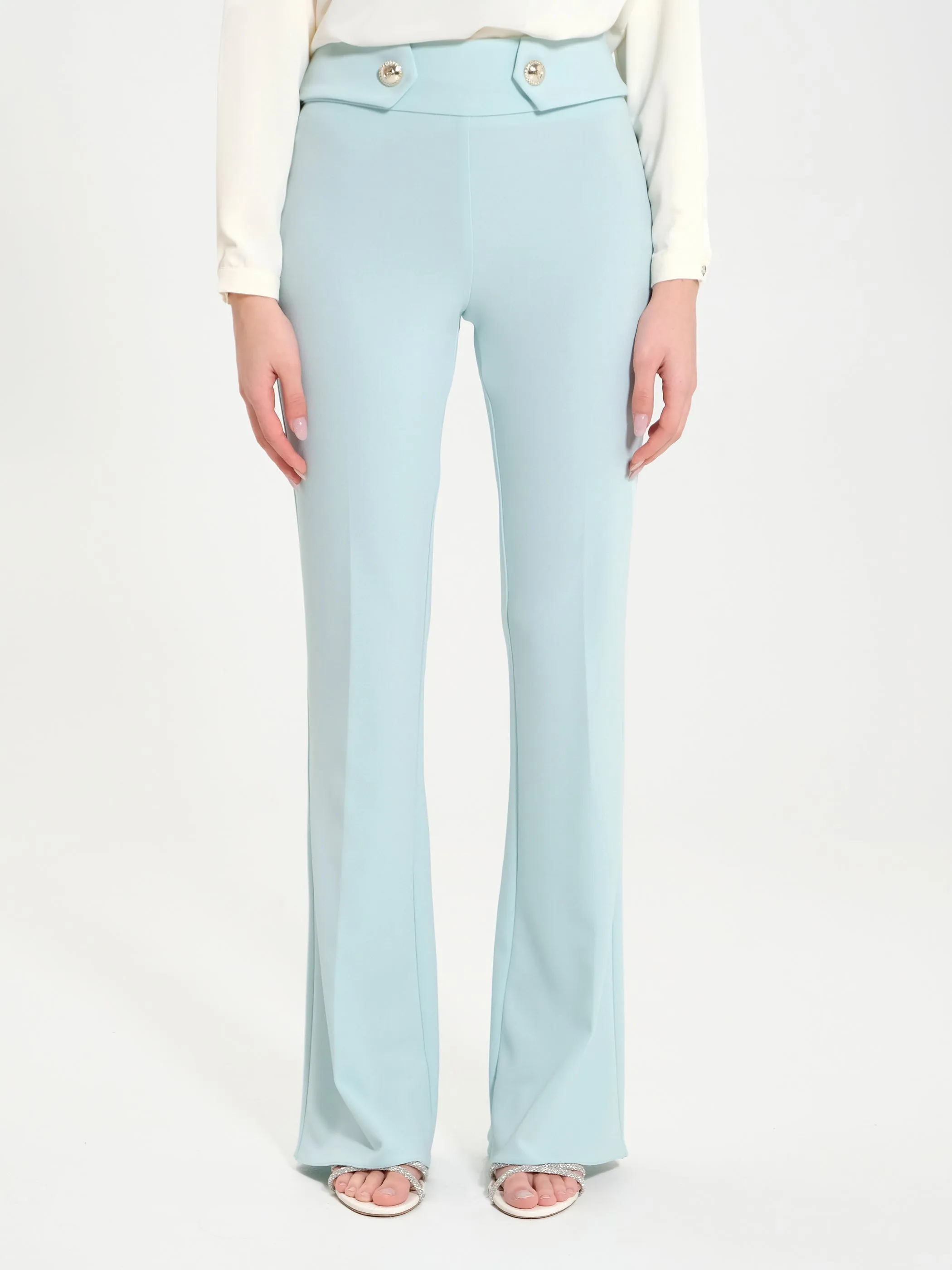 Flared Trousers with 2 Buttons