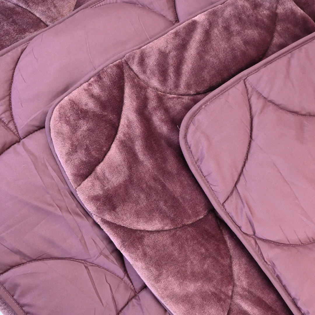 HappyDuvet - Velvet - Huckleberry - All season Coverless duvet