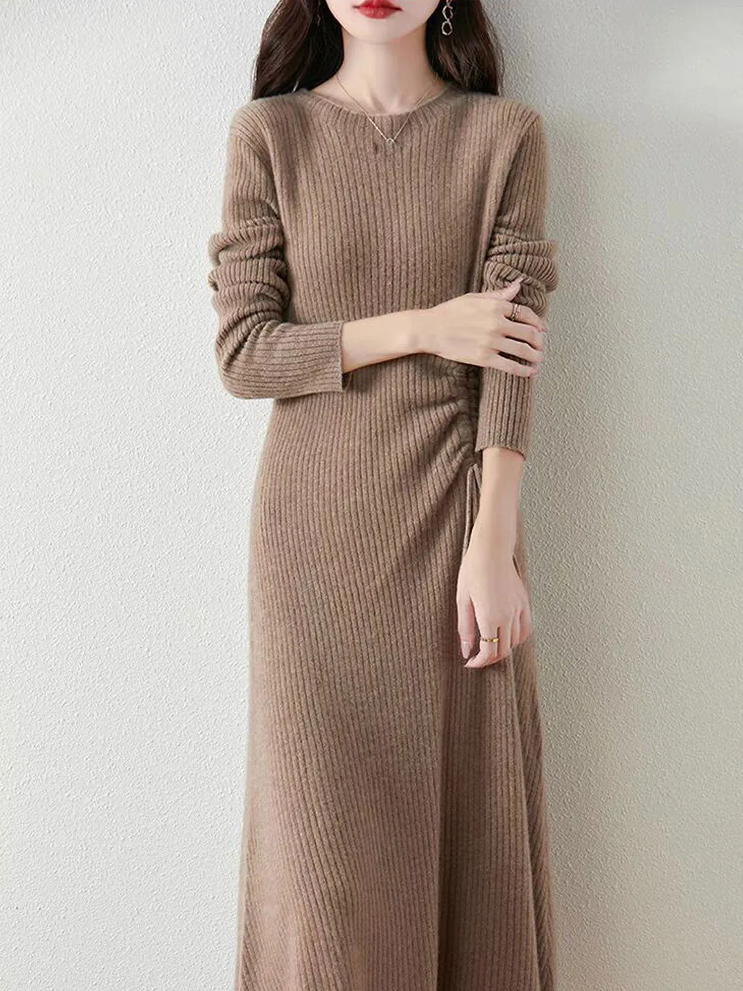 Jessica Elegant Crew Neck Solid Color Knitted Dress