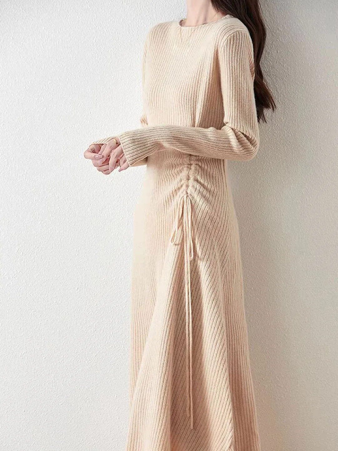 Jessica Elegant Crew Neck Solid Color Knitted Dress