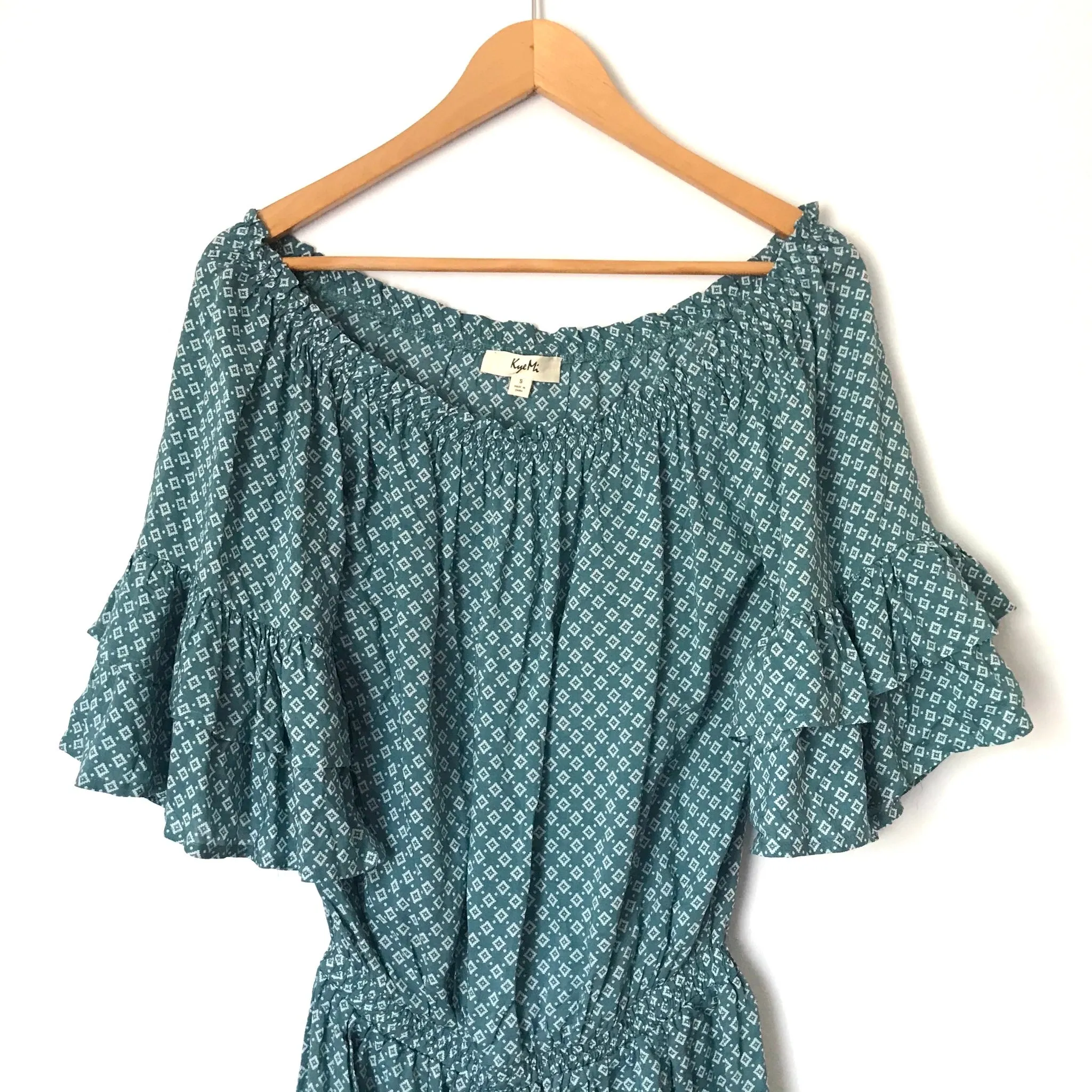 Kyemi Green Off the Shoulder Romper- Size S