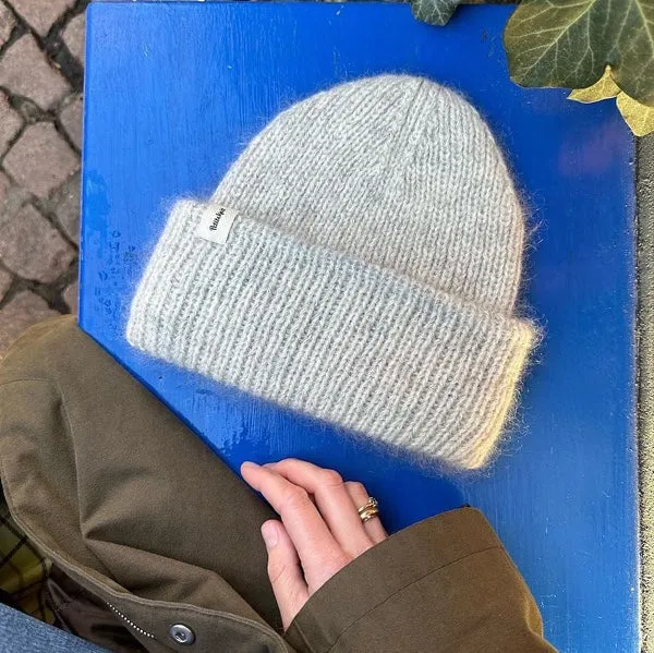 Petite Knit Weekend Hat PROJECT