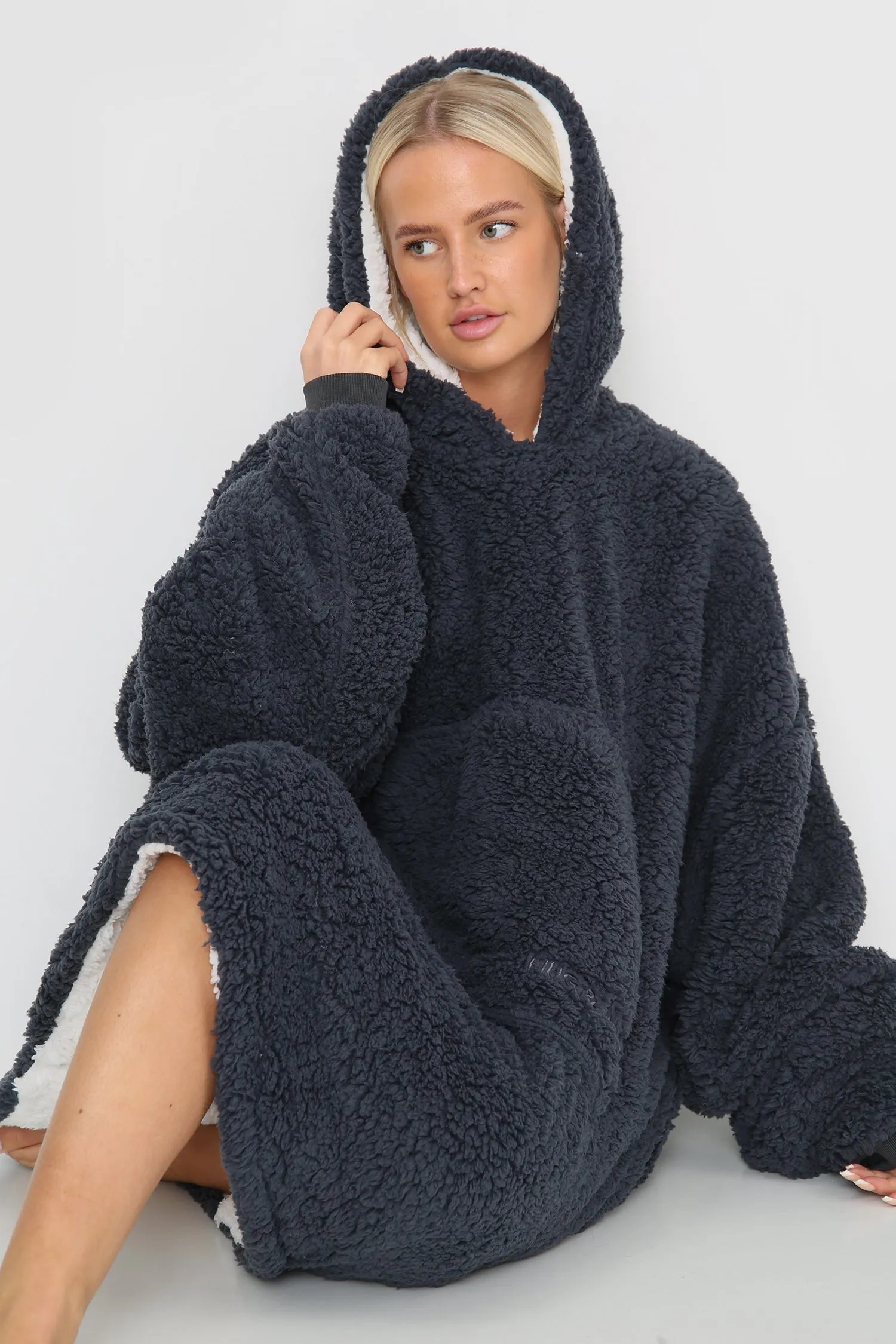 Teddy Hooded Blanket Grey