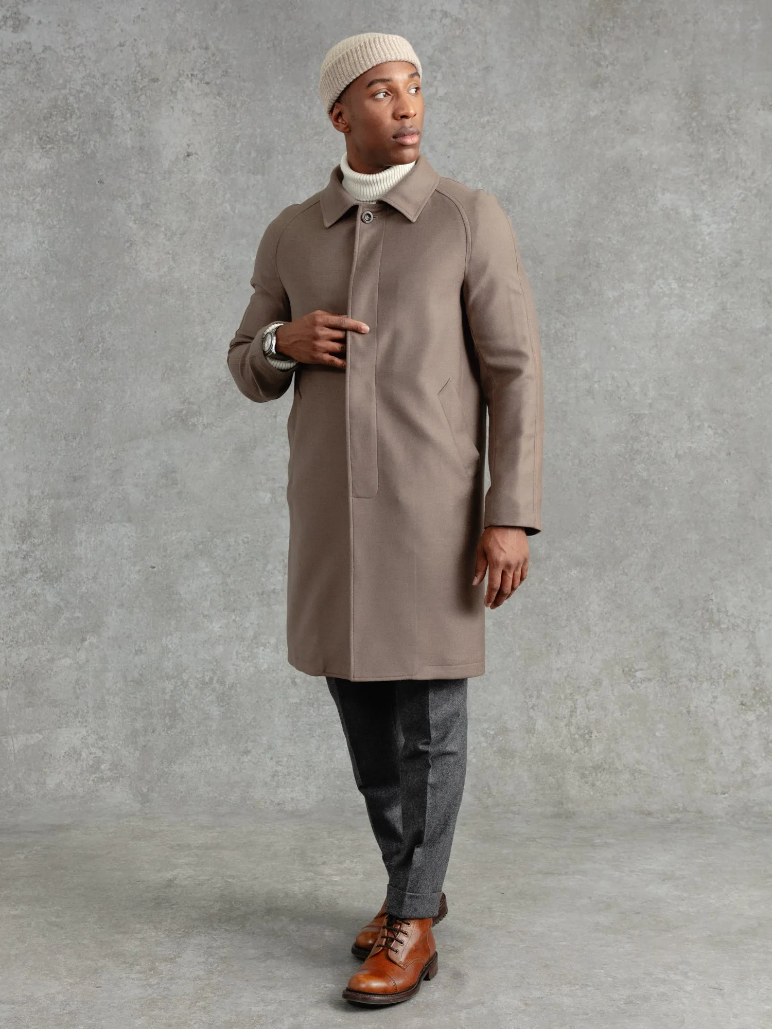 The Cashmere Crew Coat - Camel