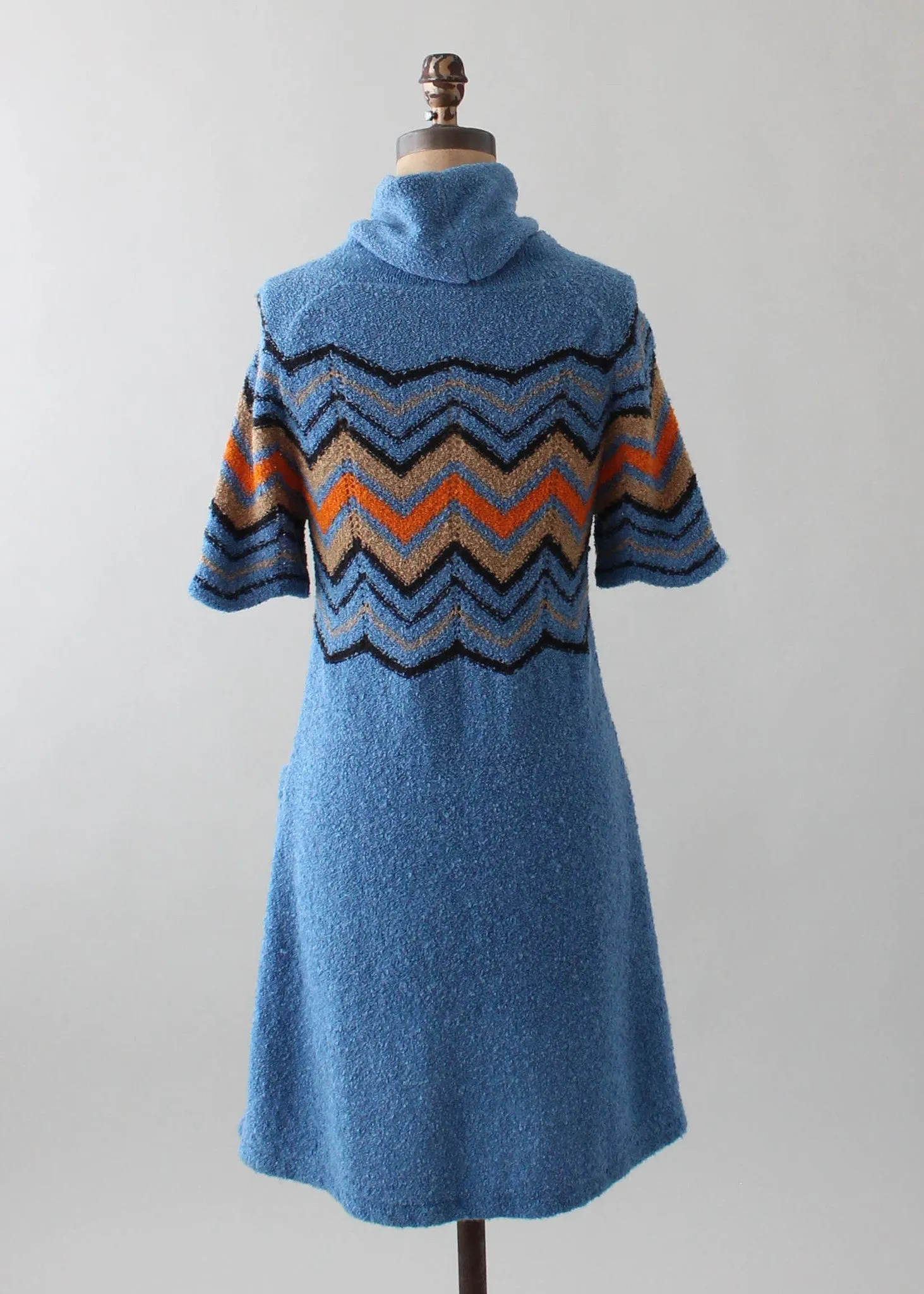 Vintage 1970s Zig Zag Blue Knit Dress